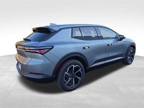 Sterling Gray Metallic 2026 Chevrolet Equinox EV LT