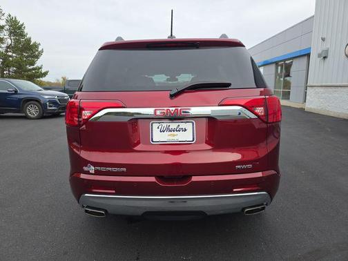 2017 GMC Acadia Denali