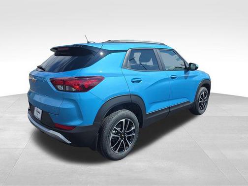 Marina Blue Metallic 2026 Chevrolet Trailblazer LT