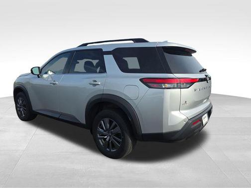 Brilliant Silver Metallic 2024 Nissan Pathfinder SV 4WD