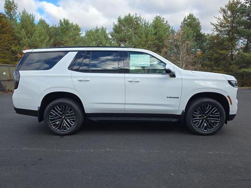 2026 Chevrolet Tahoe 4WD RST