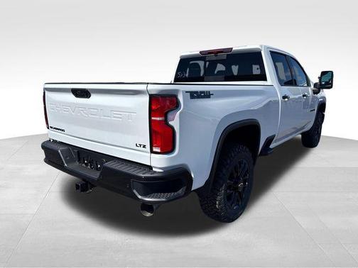 Summit White 2026 Chevrolet Silverado 3500 LTZ