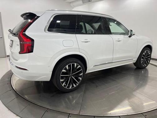2025 Volvo XC90 Plug-In Hybrid T8 Plus 7-Seater