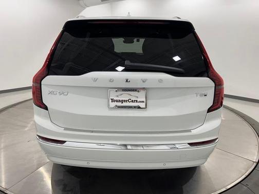 2025 Volvo XC90 Plug-In Hybrid T8 Plus 7-Seater