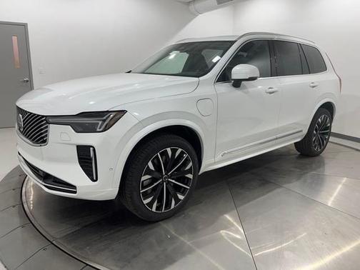 2025 Volvo XC90 Plug-In Hybrid T8 Plus 7-Seater