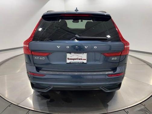 2025 Volvo XC60 B5 Plus