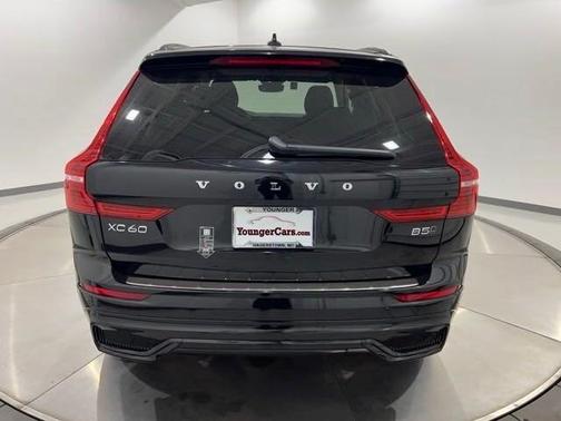 2025 Volvo XC60 B5 Plus
