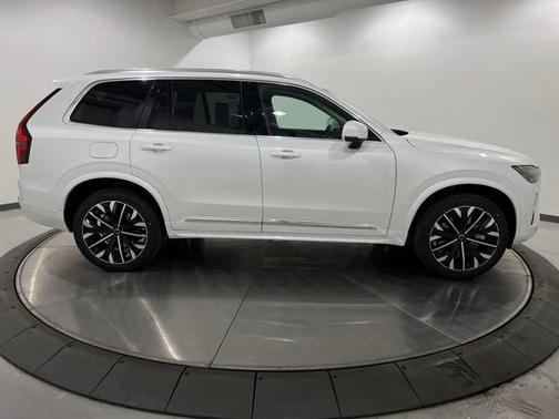 2025 Volvo XC90 Plug-In Hybrid T8 Ultra 7-Seater