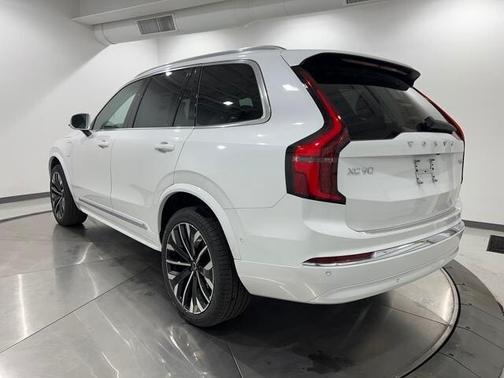 2025 Volvo XC90 Plug-In Hybrid T8 Ultra 7-Seater