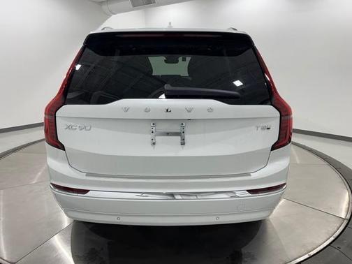 2025 Volvo XC90 Plug-In Hybrid T8 Ultra 7-Seater