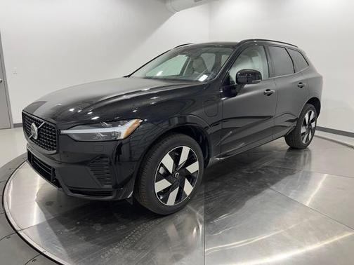 2025 Volvo XC60 Plug-In Hybrid T8 Plus