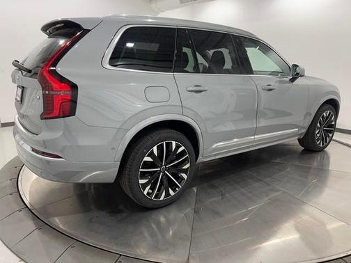 2025 Volvo XC90 Plug-In Hybrid T8 Ultra 7-Seater