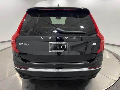 2024 Volvo XC90 Recharge Plug-In Hybrid T8 Ultimate Bright Theme 7-Seater