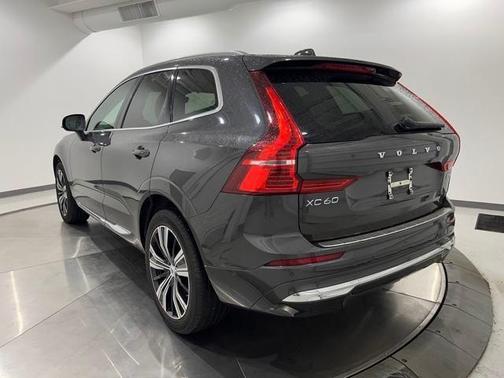 2022 Volvo XC60 B5 Inscription