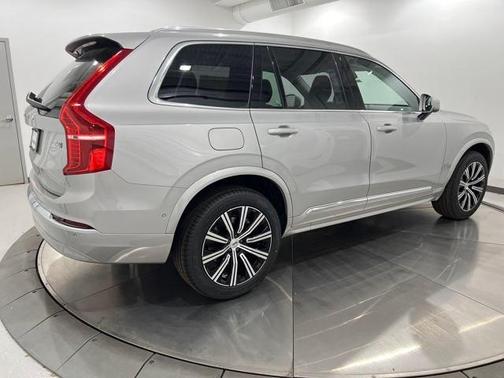 2025 Volvo XC90 B6 Plus 7-Seater