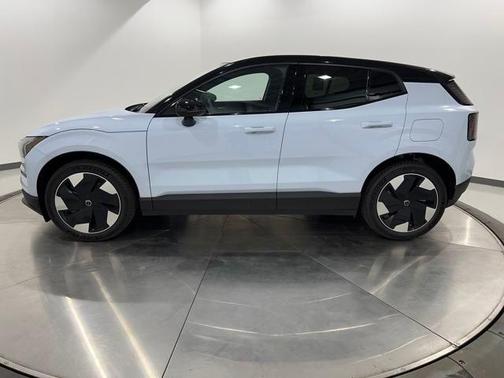 2025 Volvo EX30 Twin Motor Plus