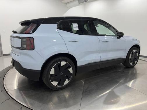2025 Volvo EX30 Twin Motor Plus