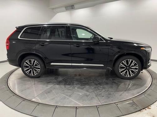 2025 Volvo XC90 Plug-In Hybrid T8 Plus 7-Seater