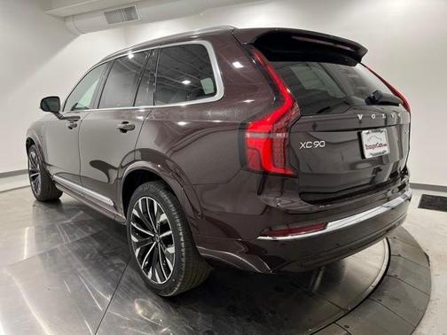 2025 Volvo XC90 Plug-In Hybrid T8 Ultra 6-Seater