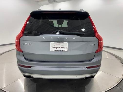 2019 Volvo XC90 T6 Momentum