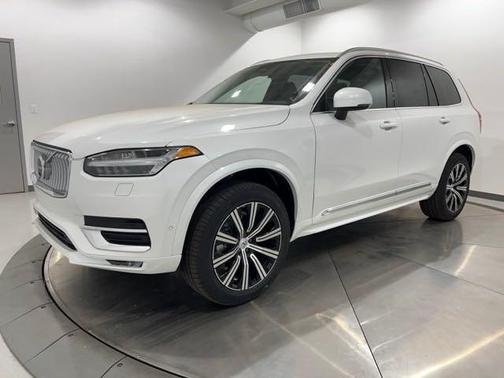 2025 Volvo XC90 B6 Plus 7-Seater
