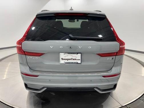 2025 Volvo XC60 B5 Plus