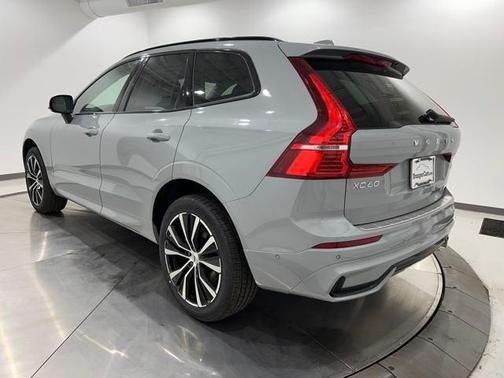 2025 Volvo XC60 B5 Plus