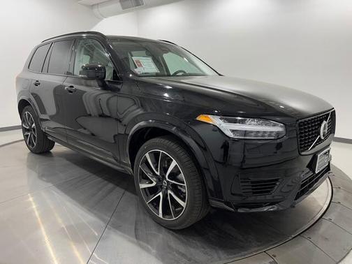 2023 Volvo XC90 Recharge Plug-In Hybrid T8 Plus Dark Theme 7 Passenger