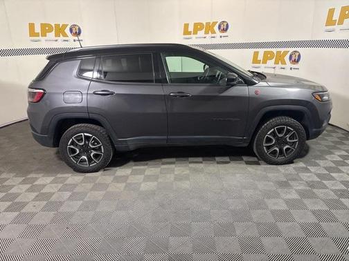 2024 Jeep Compass Trailhawk