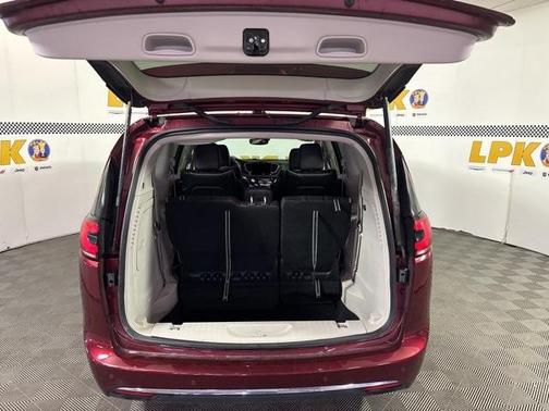 2022 Chrysler Pacifica Hybrid Limited