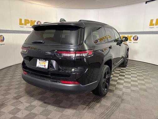 2022 Jeep Grand Cherokee L Laredo