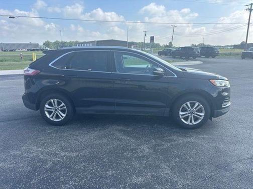 Black Metallic 2019 Ford Edge SEL