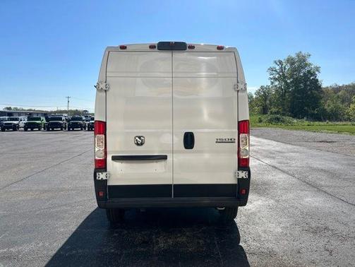 Bright White Clearcoat 2026 RAM ProMaster 1500 Base