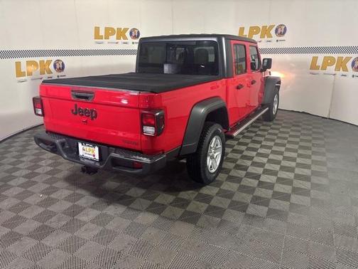 2020 Jeep Gladiator Sport