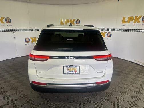 Bright White Clearcoat 2026 Jeep Grand Cherokee Limited