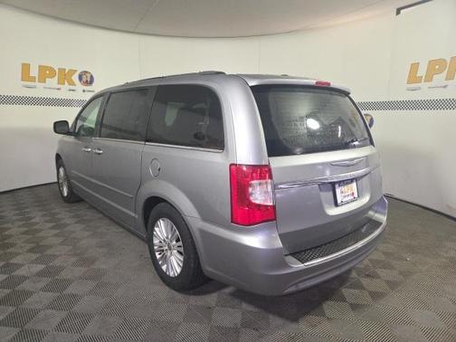 2013 Chrysler Town & Country Touring-L