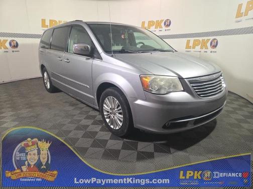 2013 Chrysler Town & Country Touring-L