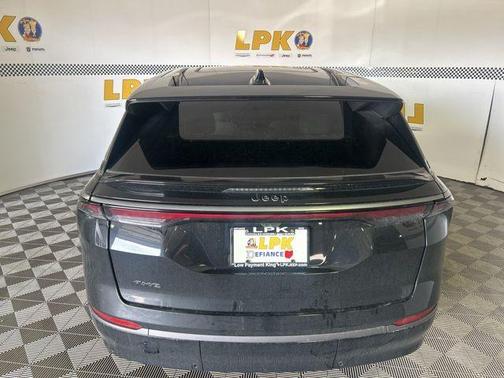 Diamond Black 2025 Jeep Wagoneer S Limited