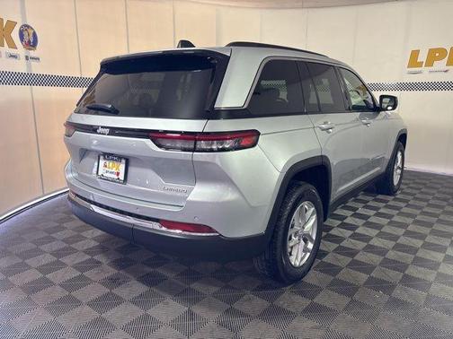 2025 Jeep Grand Cherokee Laredo X