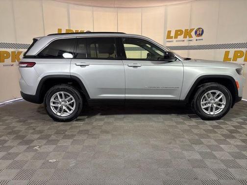 2025 Jeep Grand Cherokee Laredo X