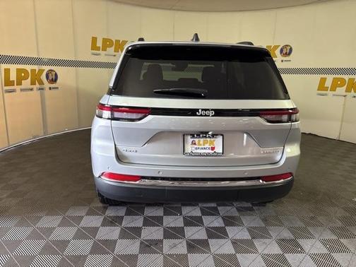 2025 Jeep Grand Cherokee Laredo X