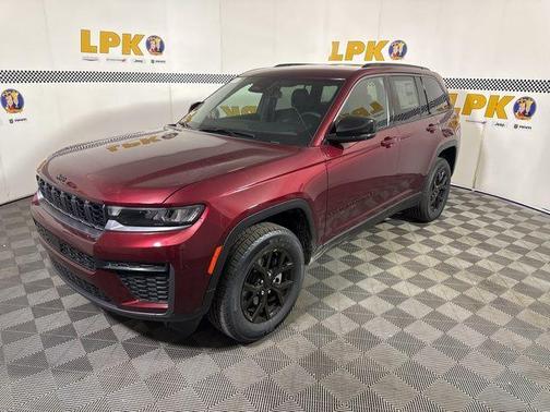 2026 Jeep Grand Cherokee Laredo