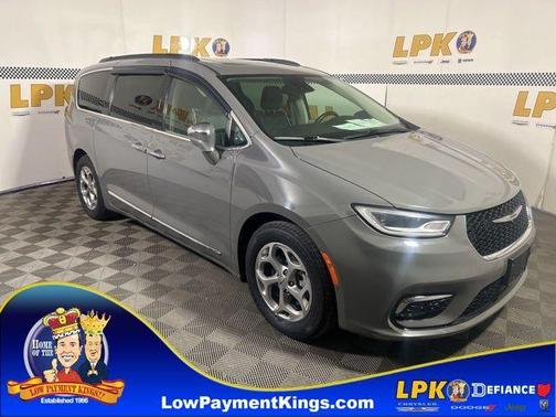 Gray Clearcoat 2022 Chrysler Pacifica Limited