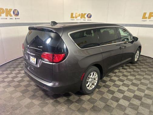 Granite Crystal Clearcoat Metallic 2023 Chrysler Voyager LX