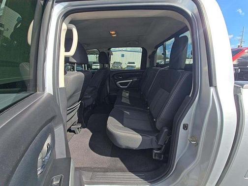 2019 Nissan Titan SV