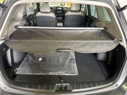 Magnetite Gray Metallic 2023 Subaru Forester 2.5i Premium