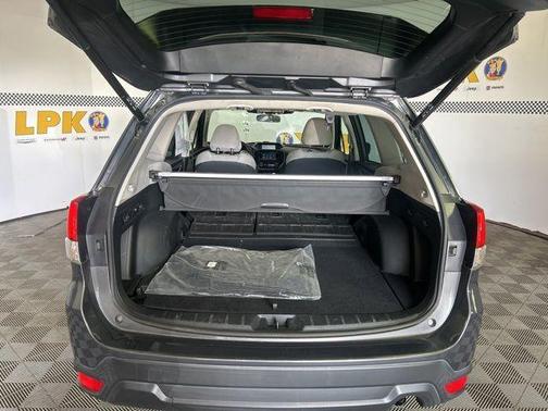 Magnetite Gray Metallic 2023 Subaru Forester 2.5i Premium