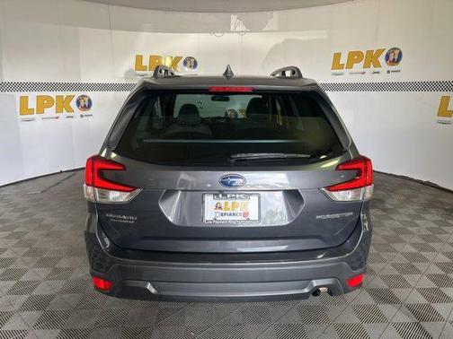 Magnetite Gray Metallic 2023 Subaru Forester 2.5i Premium