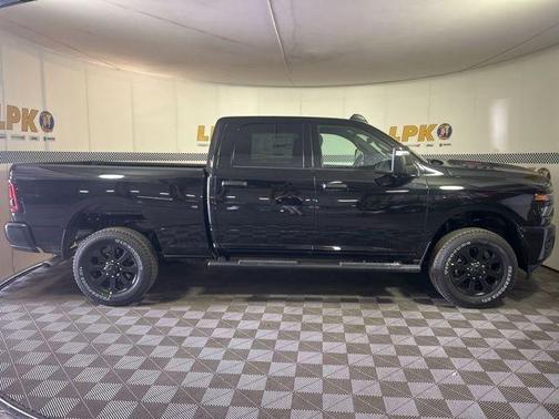 Diamond Black 2026 RAM 2500 Tradesman