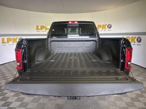 Diamond Black 2026 RAM 2500 Tradesman